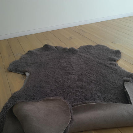 Curly Shearling Sheepskin Hide 12mm Wool Length – Brown