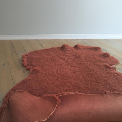 Curly Shearling Sheepskin Hide 12mm Wool Length – Ginger