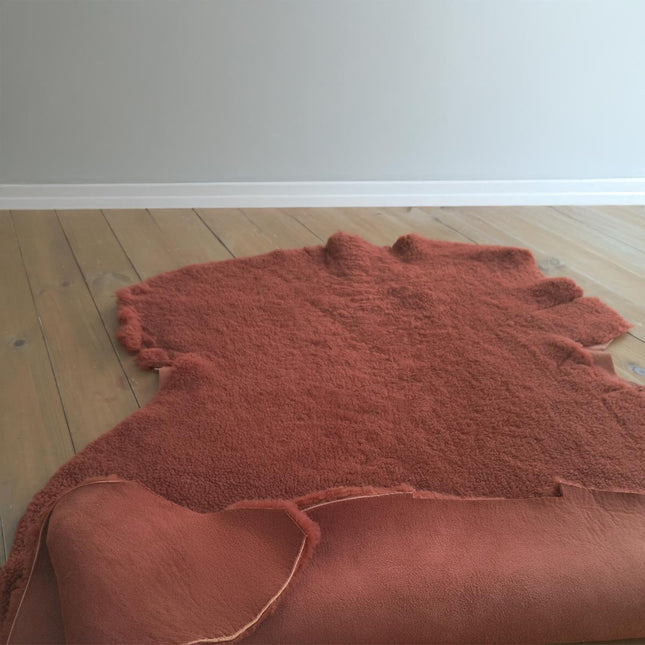 Curly Shearling Sheepskin Hide 12mm Wool Length – Ginger