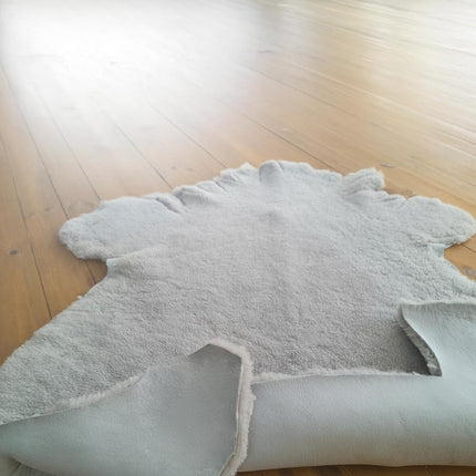 Curly Shearling Sheepskin Hide 12mm Wool Length – Grey