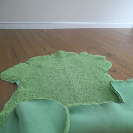 Curly Shearling Sheepskin Hide 12mm Wool Length – Lattuce Green