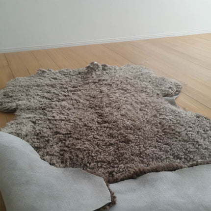 Dartmoor Brisa Genuine Sheepskin Hide – Cappuccino