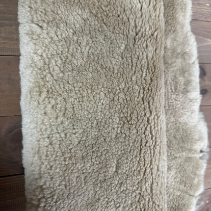 Куртка пилот из овчины - двусторонняя/черная трещиноватая отделка - натуральная экрю кудрявая шерсть - 15 мм